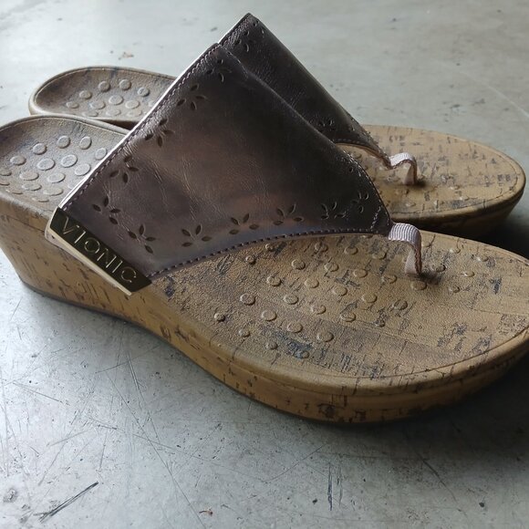 Vionic Thong Wedges, Women's 9, Metallic Pink - Picture 3 of 9